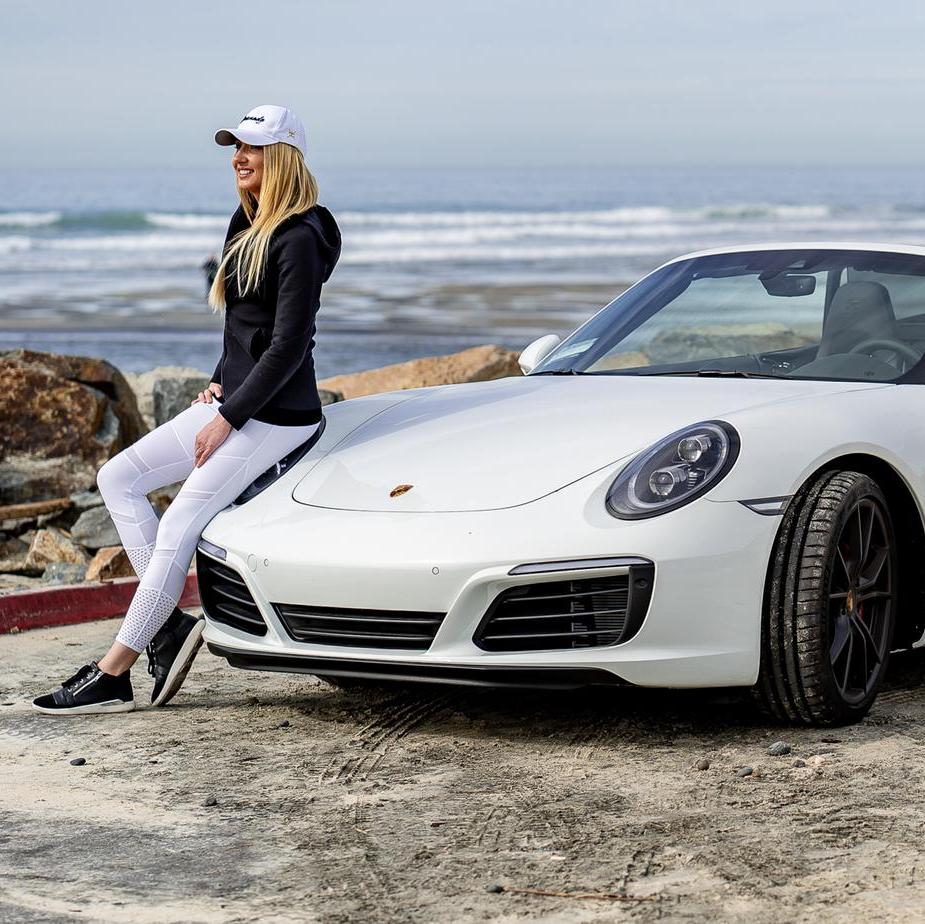 Profile of Julia Szlakowski