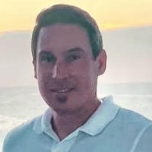 Profile of Arnaldo Valencia